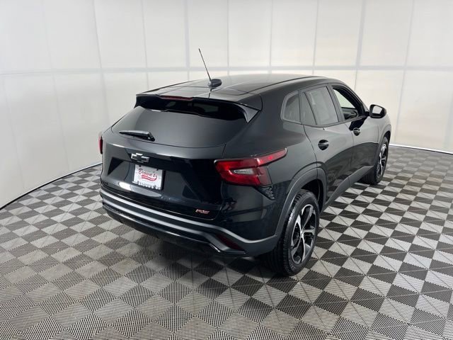 Used 2024 Chevrolet Trax RS FWD image 7