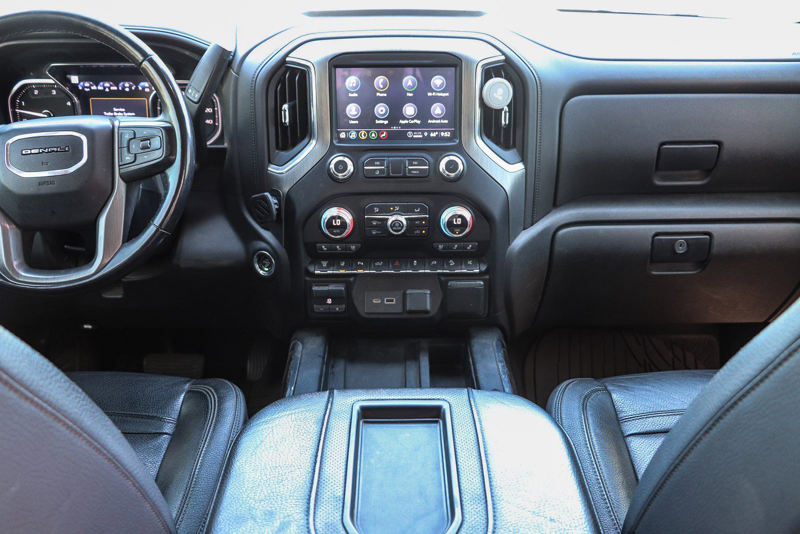 Used 2021 GMC Sierra 2500 Denali w/ Denali Ultimate Package image 13