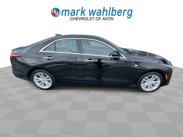 Used 2025 Cadillac CT4 Luxury RWD image 9