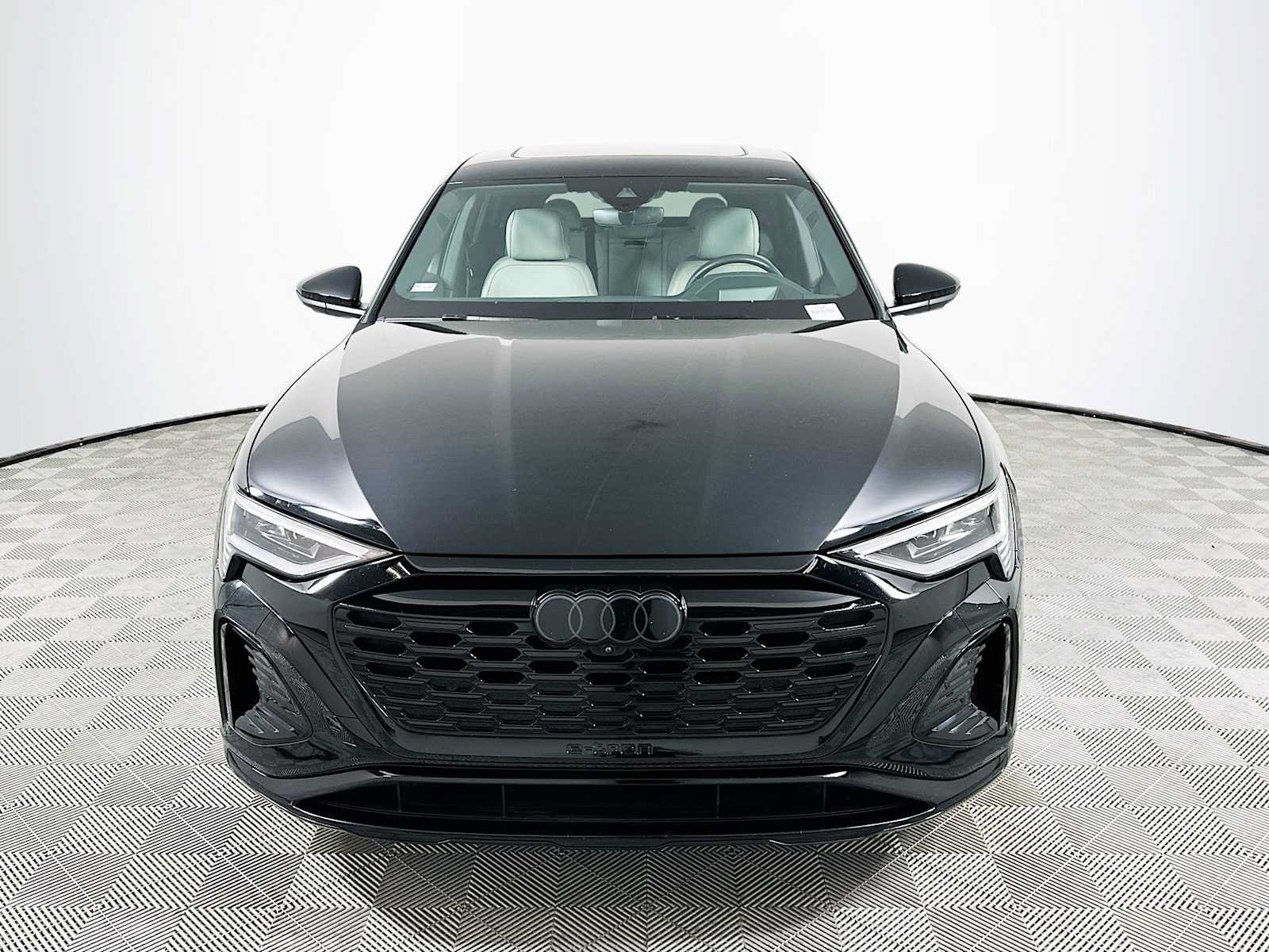 Certified 2024 Audi Q8 e-tron Prestige w/ Prestige Package AWD/4WD image 2