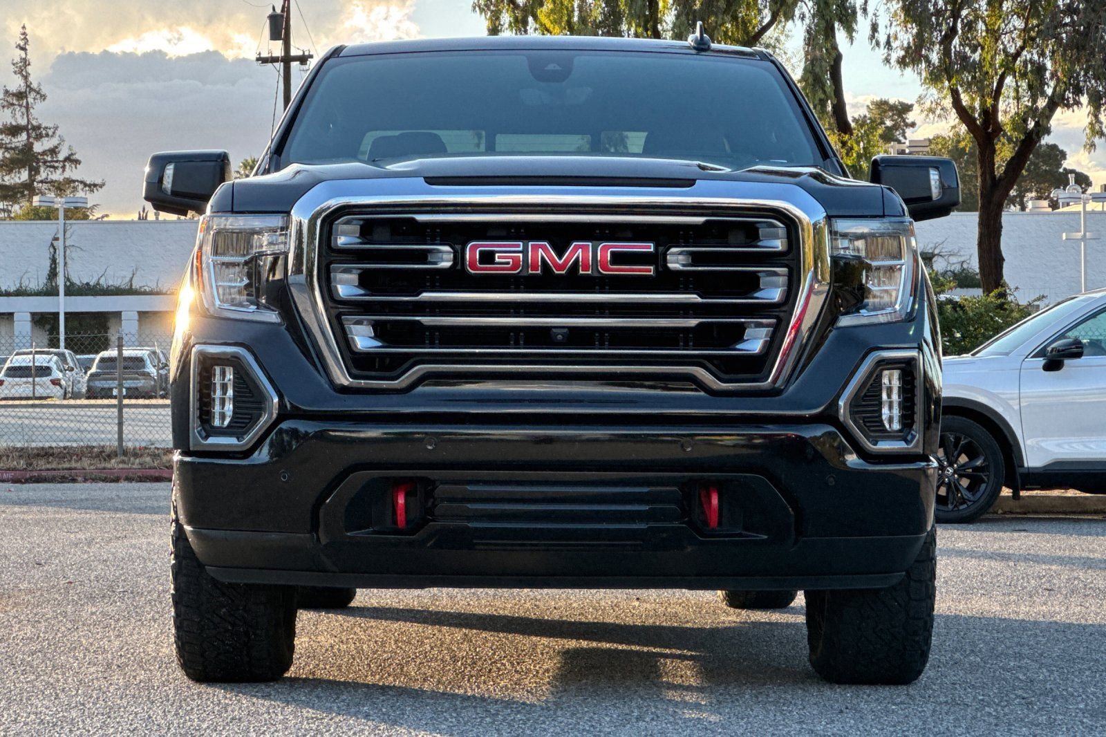 Used 2020 GMC Sierra 1500 AT4 w/ AT4 Premium Package image 9