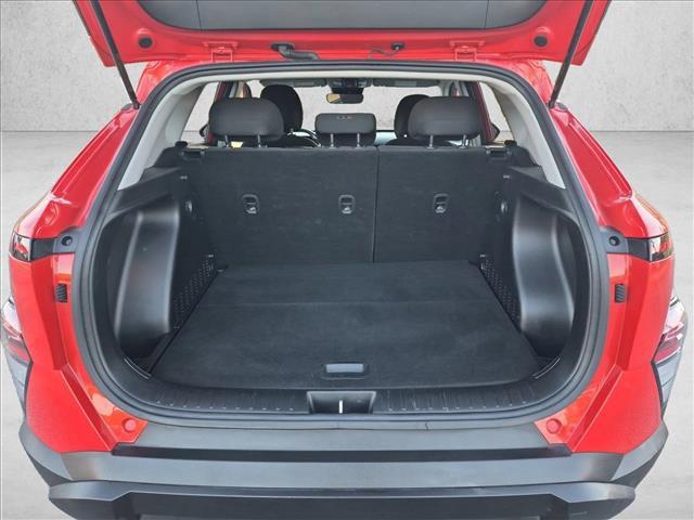 Used 2025 Hyundai Kona SEL FWD image 6