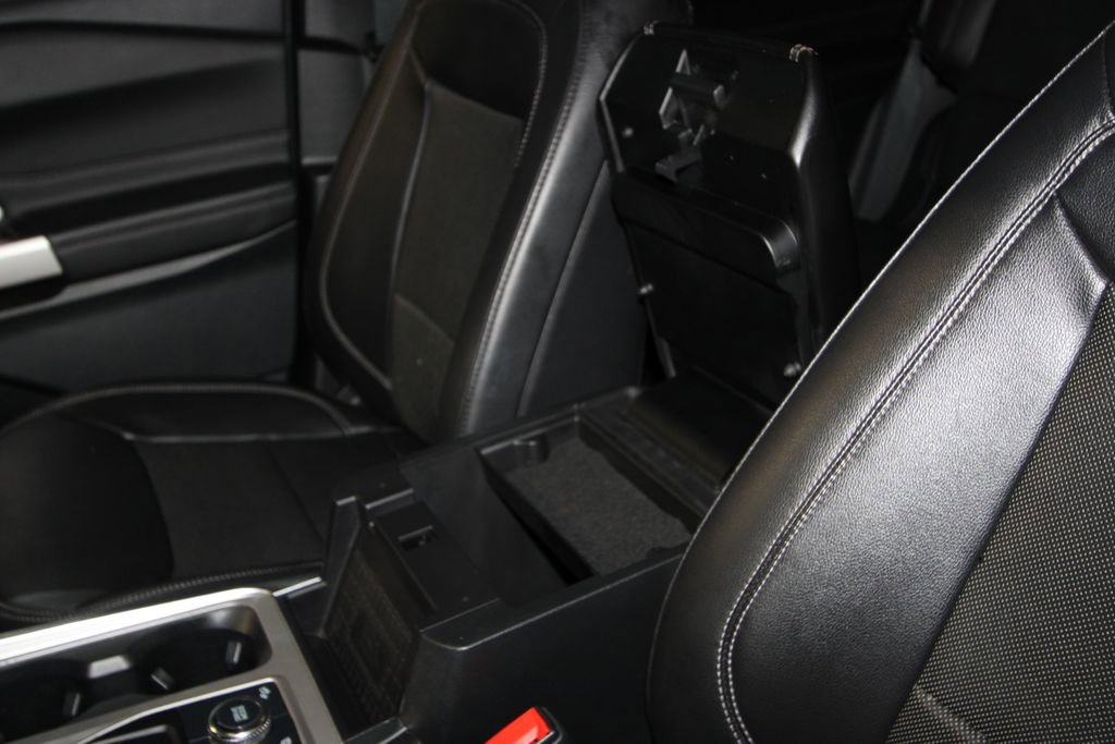 Used 2023 Ford Explorer Limited w/ Limited Technology Package image 25