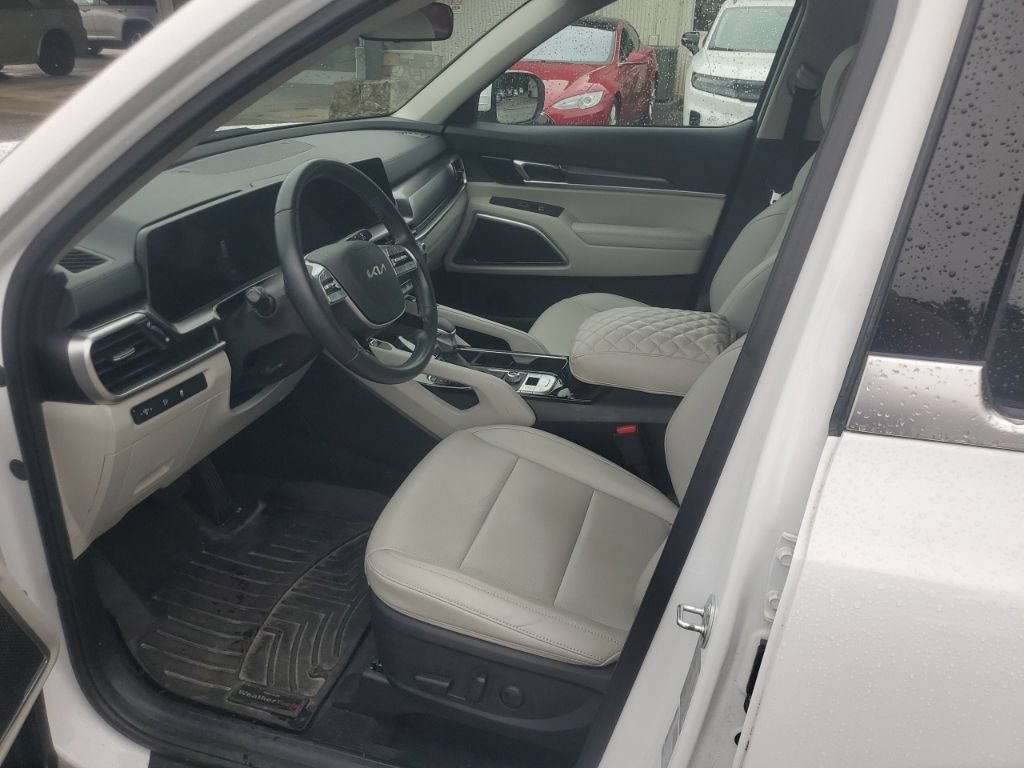 Used 2023 Kia Telluride S w/ S Sunroof Package FWD image 13