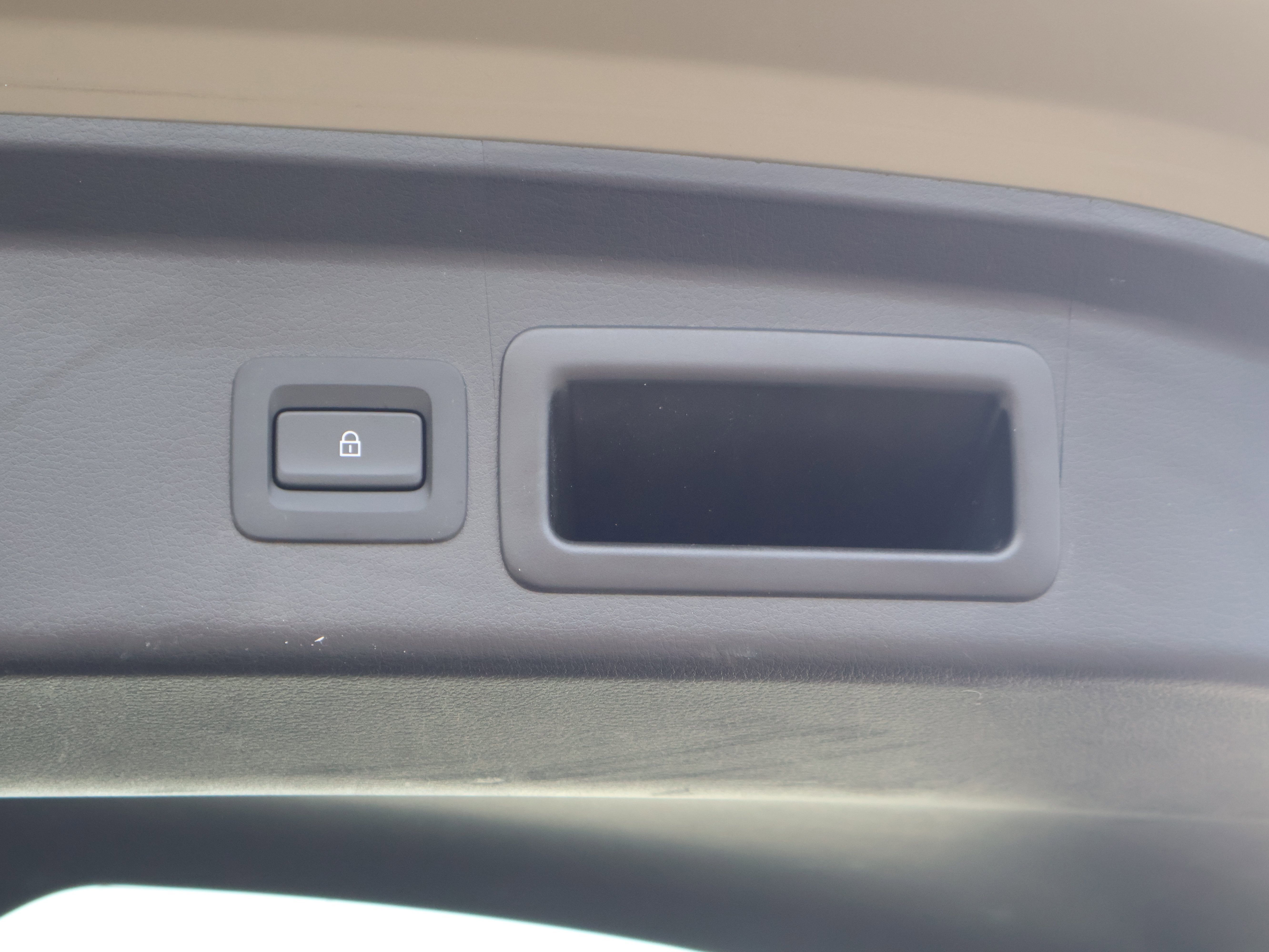 Used 2024 MAZDA CX-30 Carbon image 21