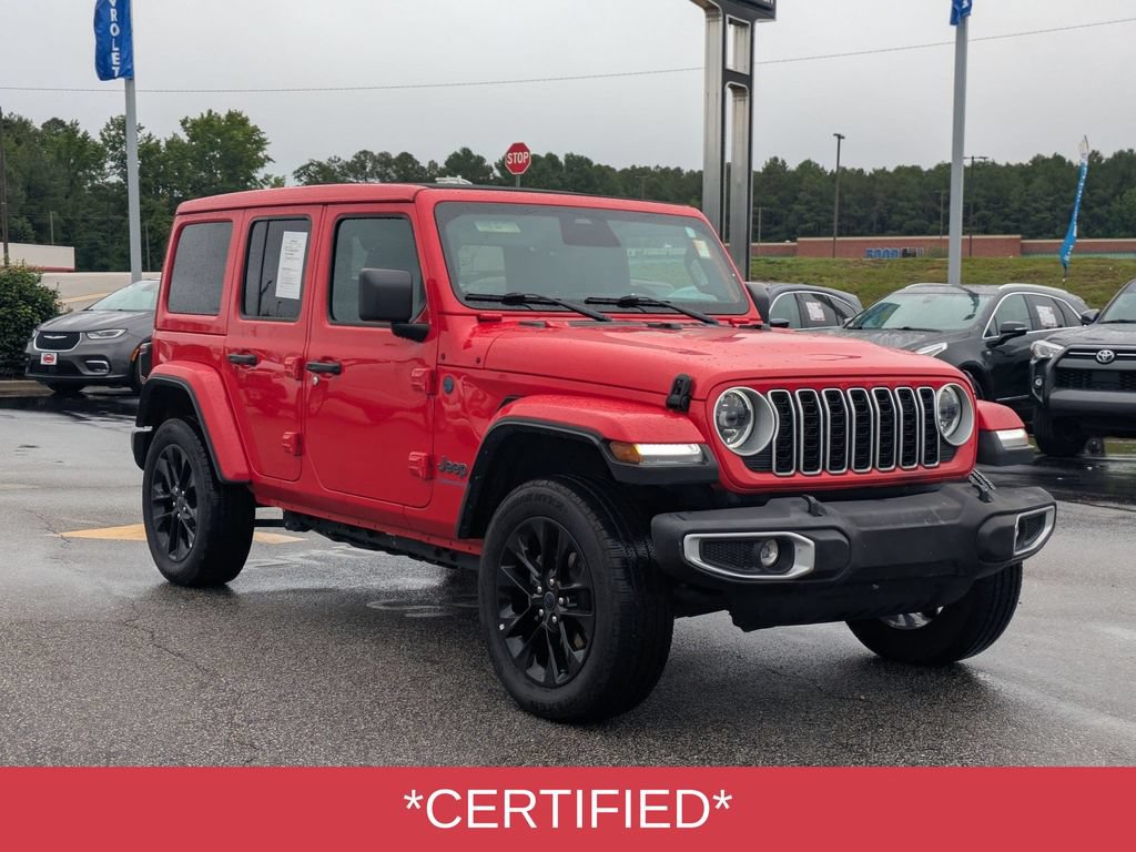 Used 2025 Jeep Wrangler Unlimited Sahara w/ Safety Group AWD/4WD image 2