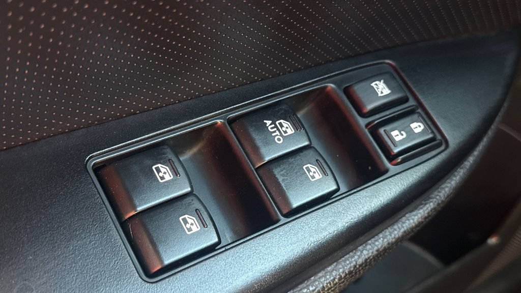 Used 2014 Subaru Outback 2.5i Limited AWD/4WD image 34