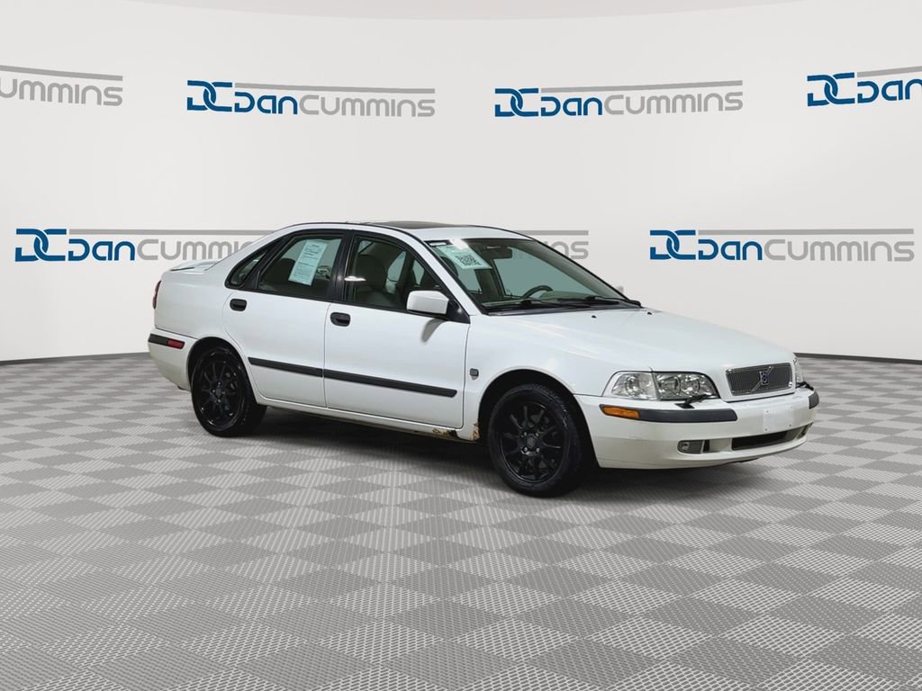 Used 2002 Volvo S40 image 2