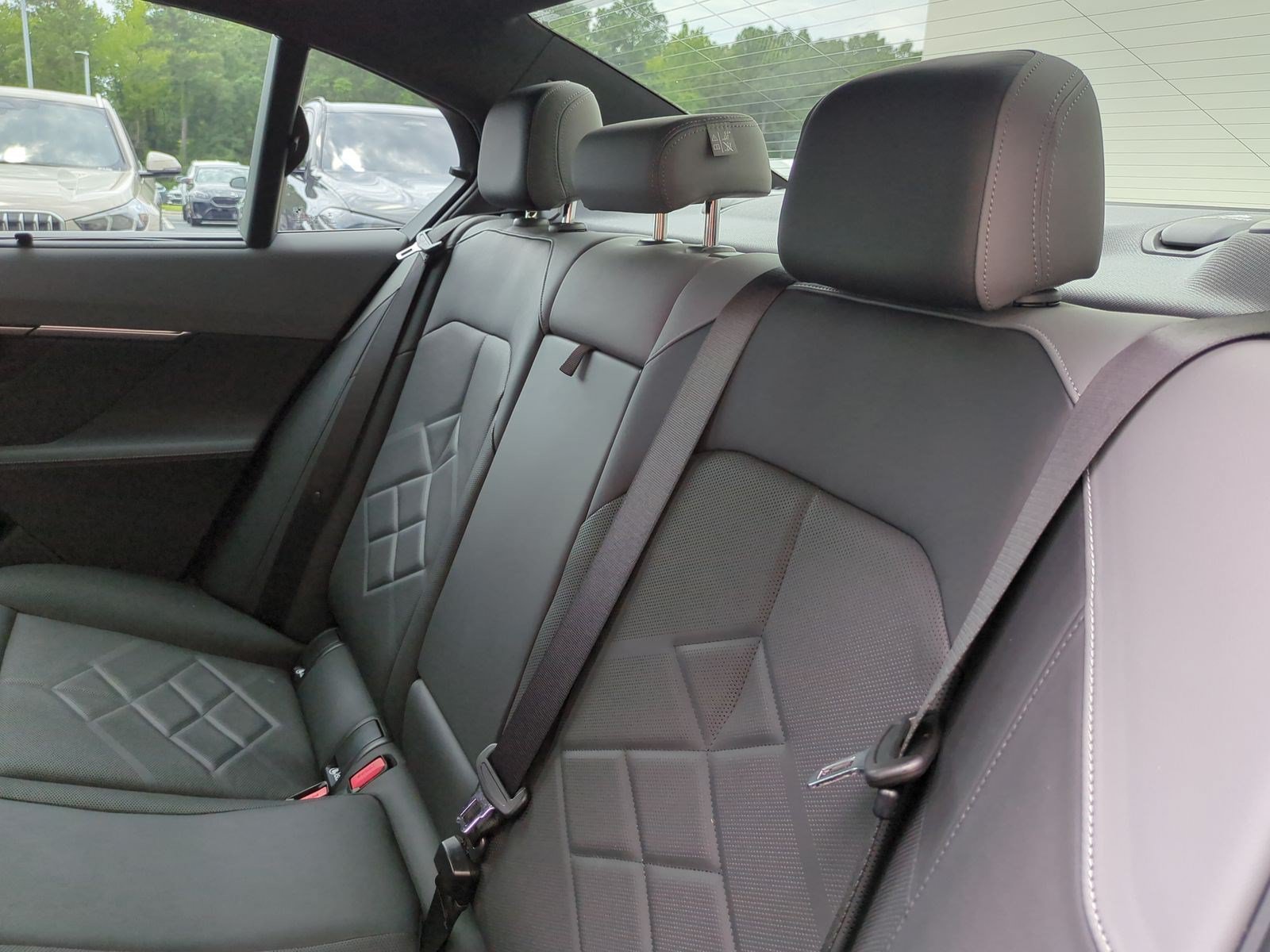 Used 2024 BMW 530i xDrive w/ Executive Package AWD/4WD image 31