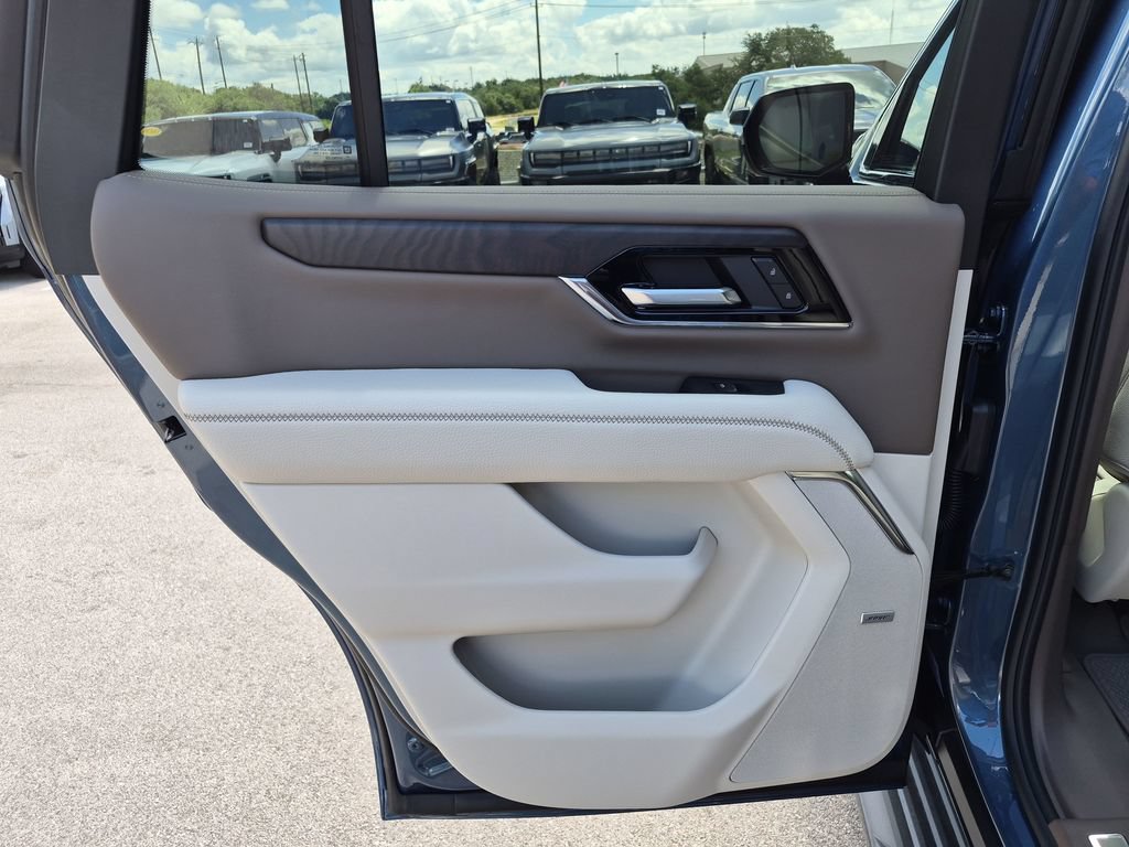 New 2026 GMC Yukon Denali AWD/4WD image 34