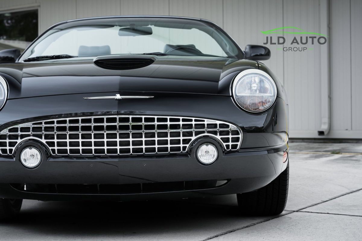 Used 2004 Ford Thunderbird Premium image 48
