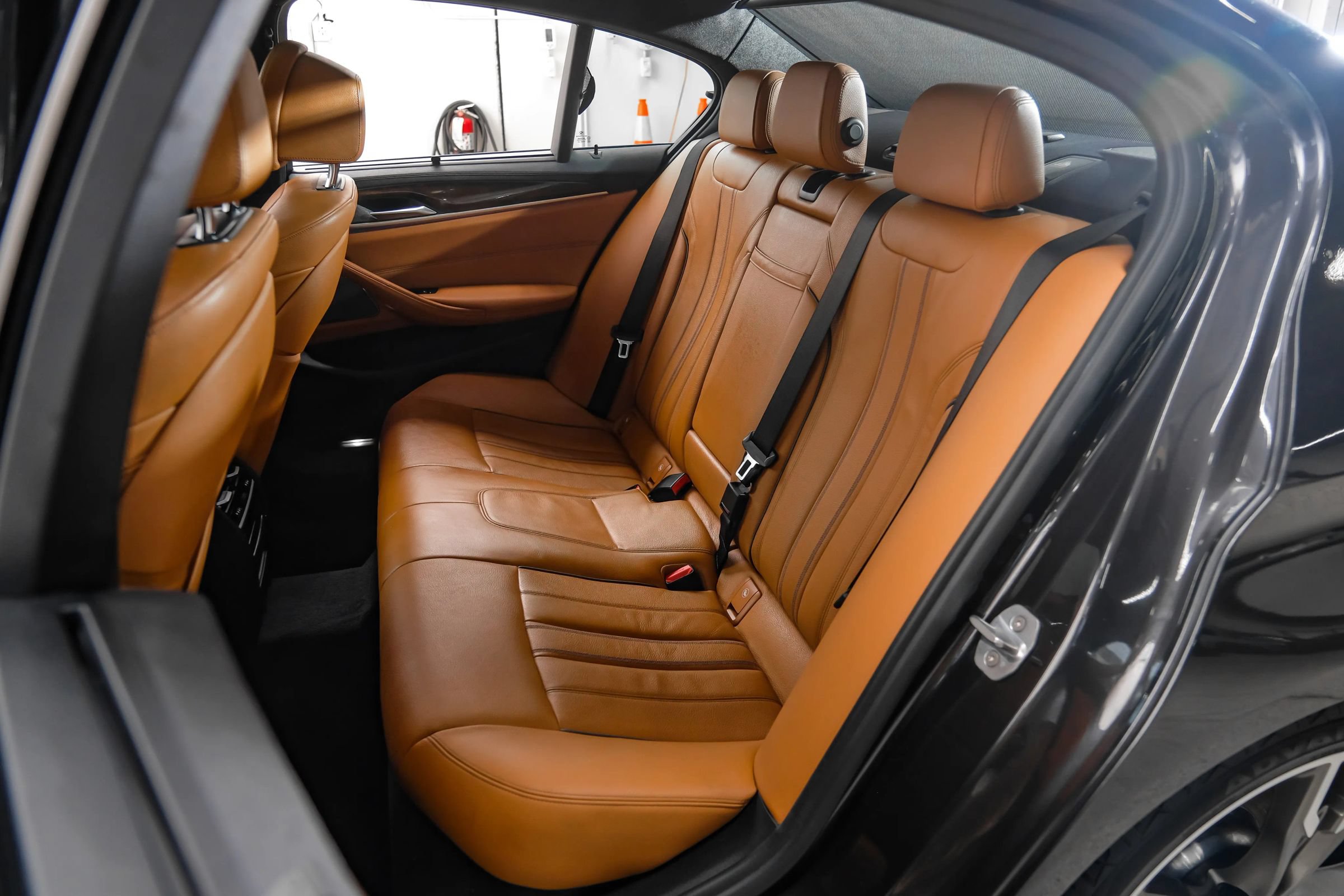 Used 2019 BMW M550i xDrive w/ Premium Package 2 AWD/4WD image 54