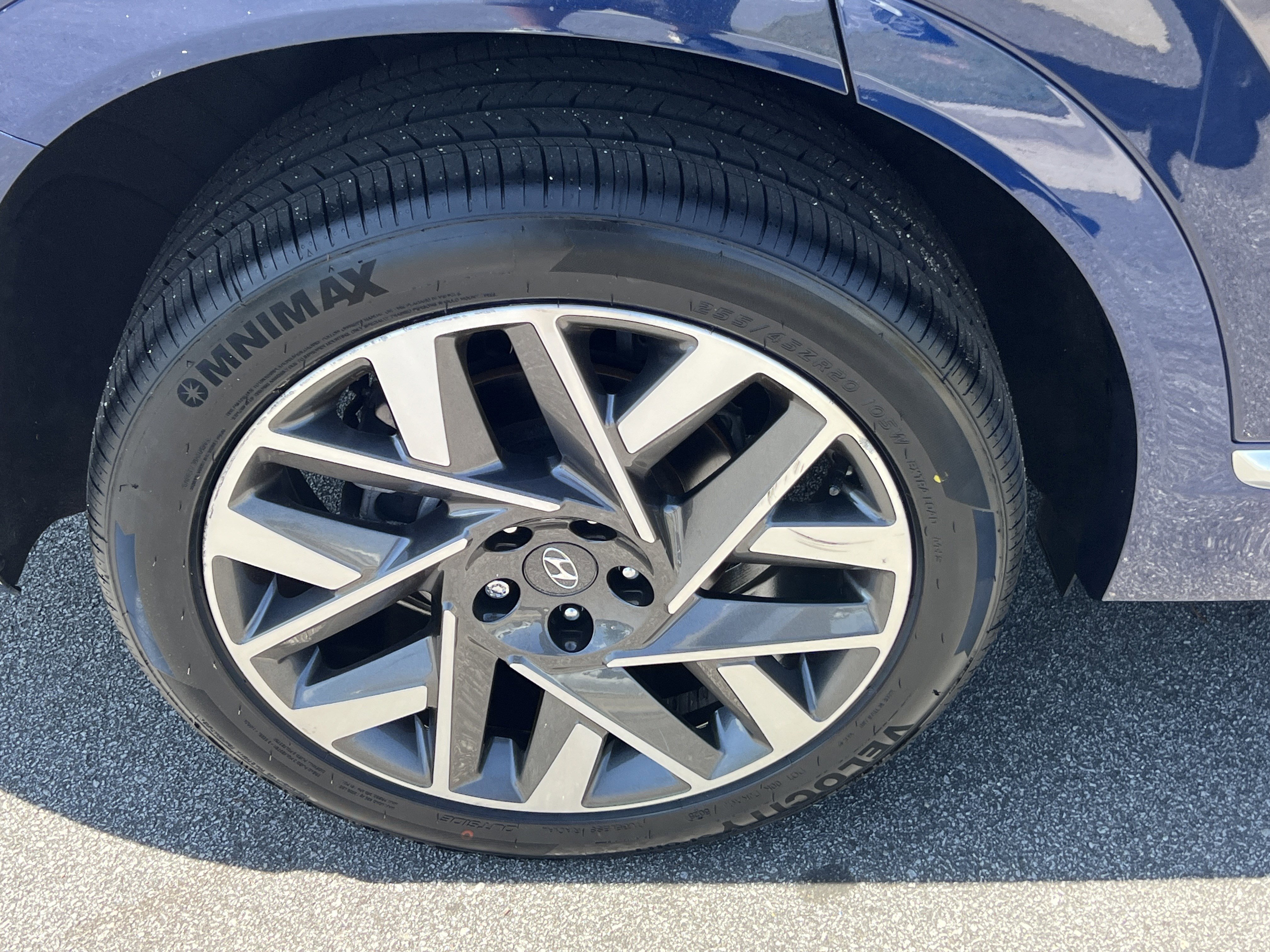 Used 2023 Hyundai Santa Fe Calligraphy image 30