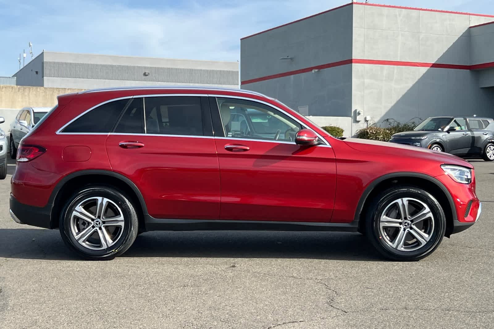 Used 2021 Mercedes-Benz GLC 300 4MATIC image 6