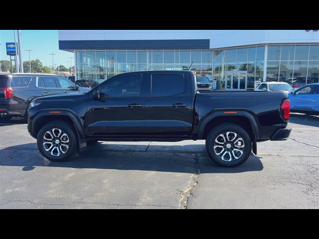 Certified 2024 GMC Canyon AT4 w/ AT4 Premium Package AWD/4WD image 5