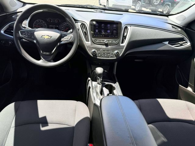 Used 2023 Chevrolet Malibu LT FWD image 15