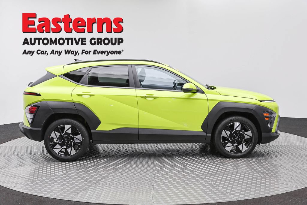Used 2024 Hyundai Kona SEL FWD image 4