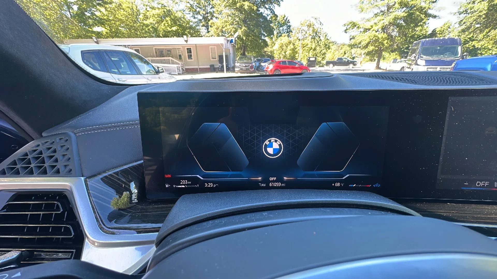 Used 2024 BMW X7 xDrive40i w/ M Sport Package AWD/4WD image 21