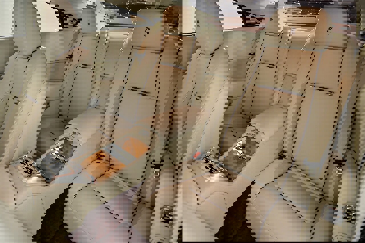 Used 2014 Rolls-Royce Wraith image 23