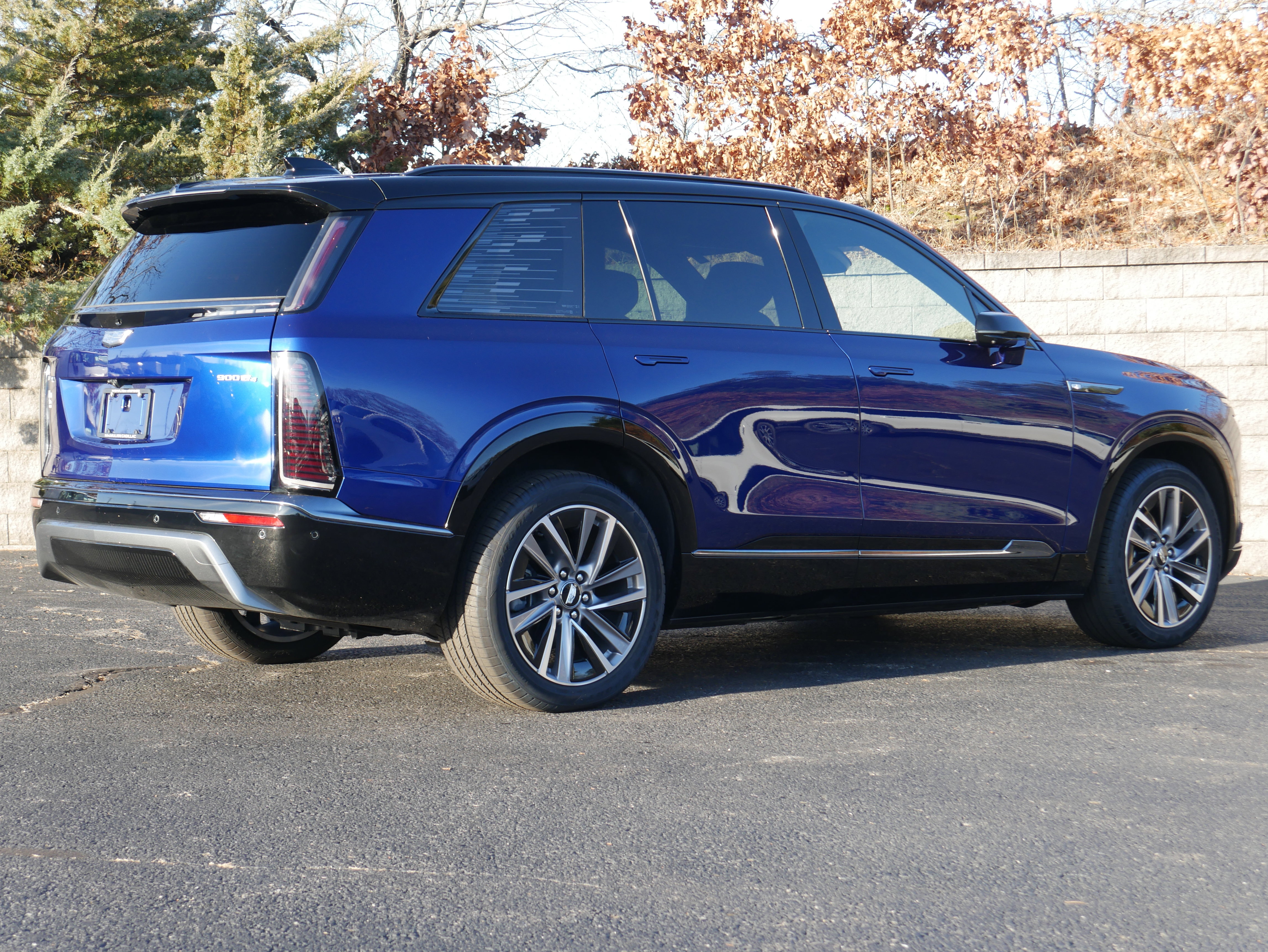 New 2026 Cadillac Vistiq Sport image 8