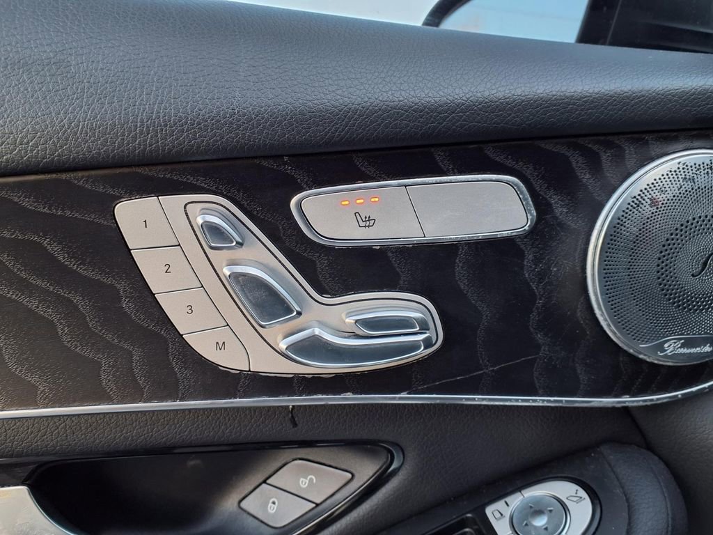 Used 2017 Mercedes-Benz GLC 300 4MATIC Coupe image 29