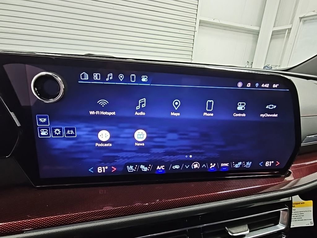 Used 2024 Chevrolet Traverse RS w/ LPO, Floor Liner Package image 19