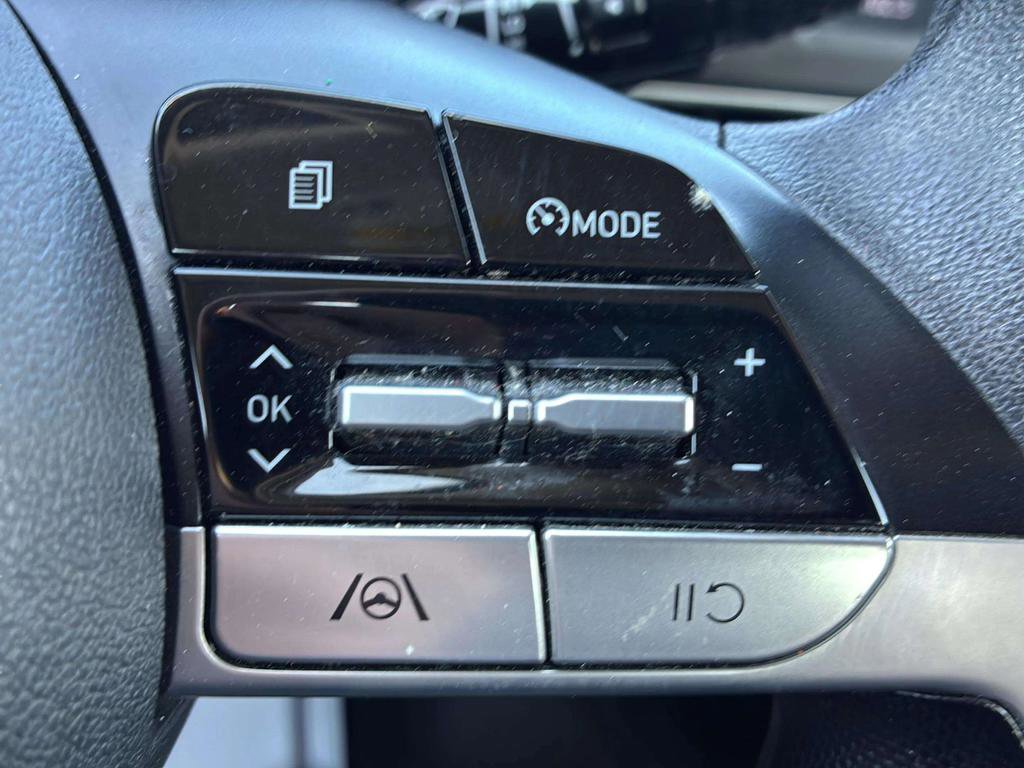 Used 2021 Hyundai Elantra SEL FWD image 20