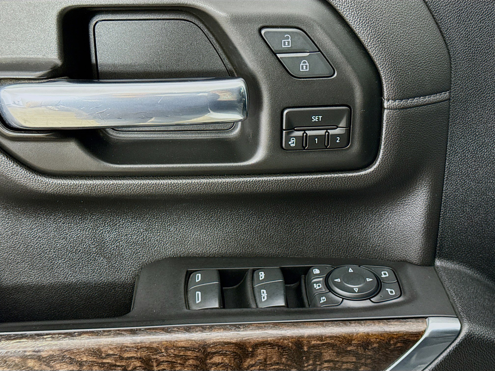 Used 2020 GMC Sierra 2500 Denali w/ Denali Ultimate Package image 18