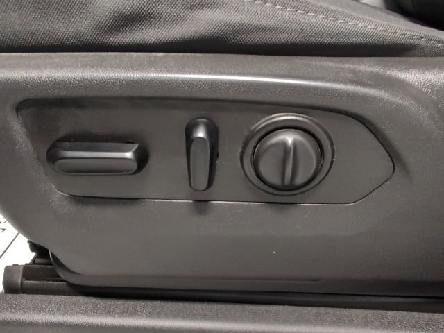 Used 2019 Chevrolet Silverado 1500 LT image 12