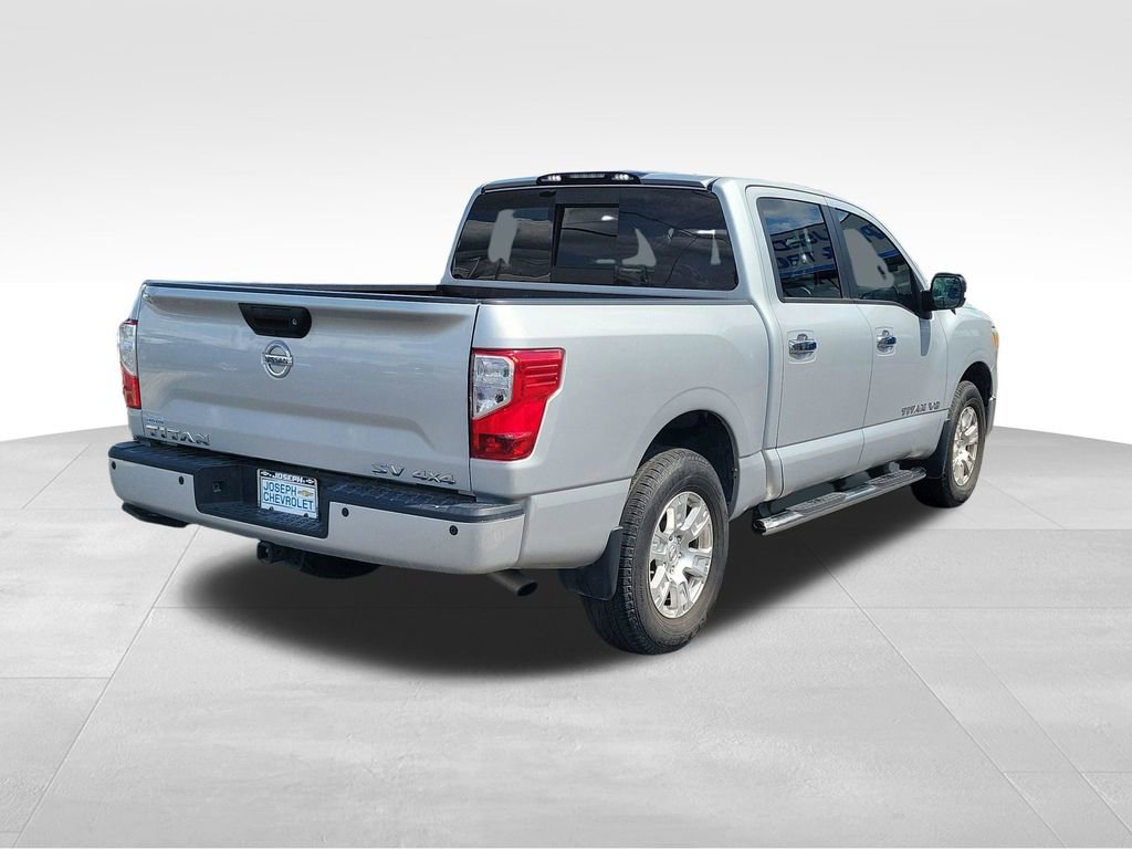 Used 2018 Nissan Titan SV w/ SV Convenience Package AWD/4WD image 4