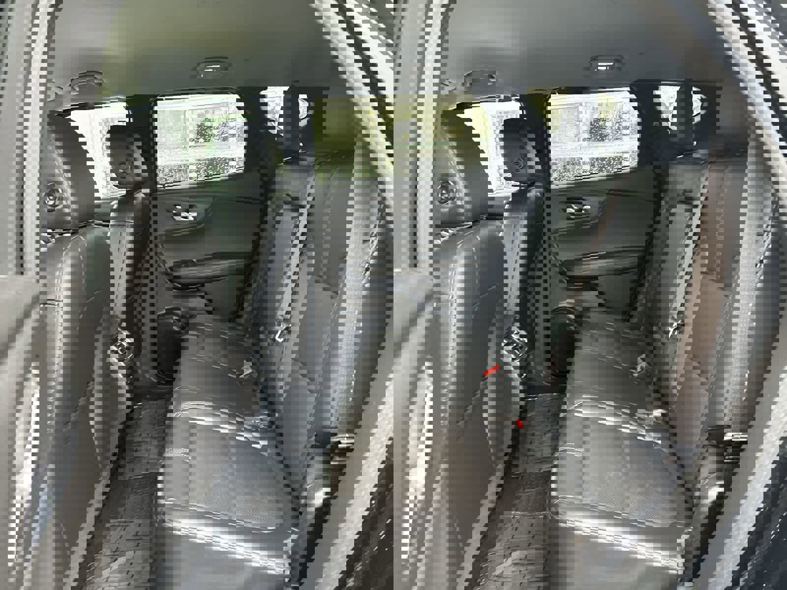 Used 2020 Chevrolet Blazer LT w/ LPO, Sport Package image 6