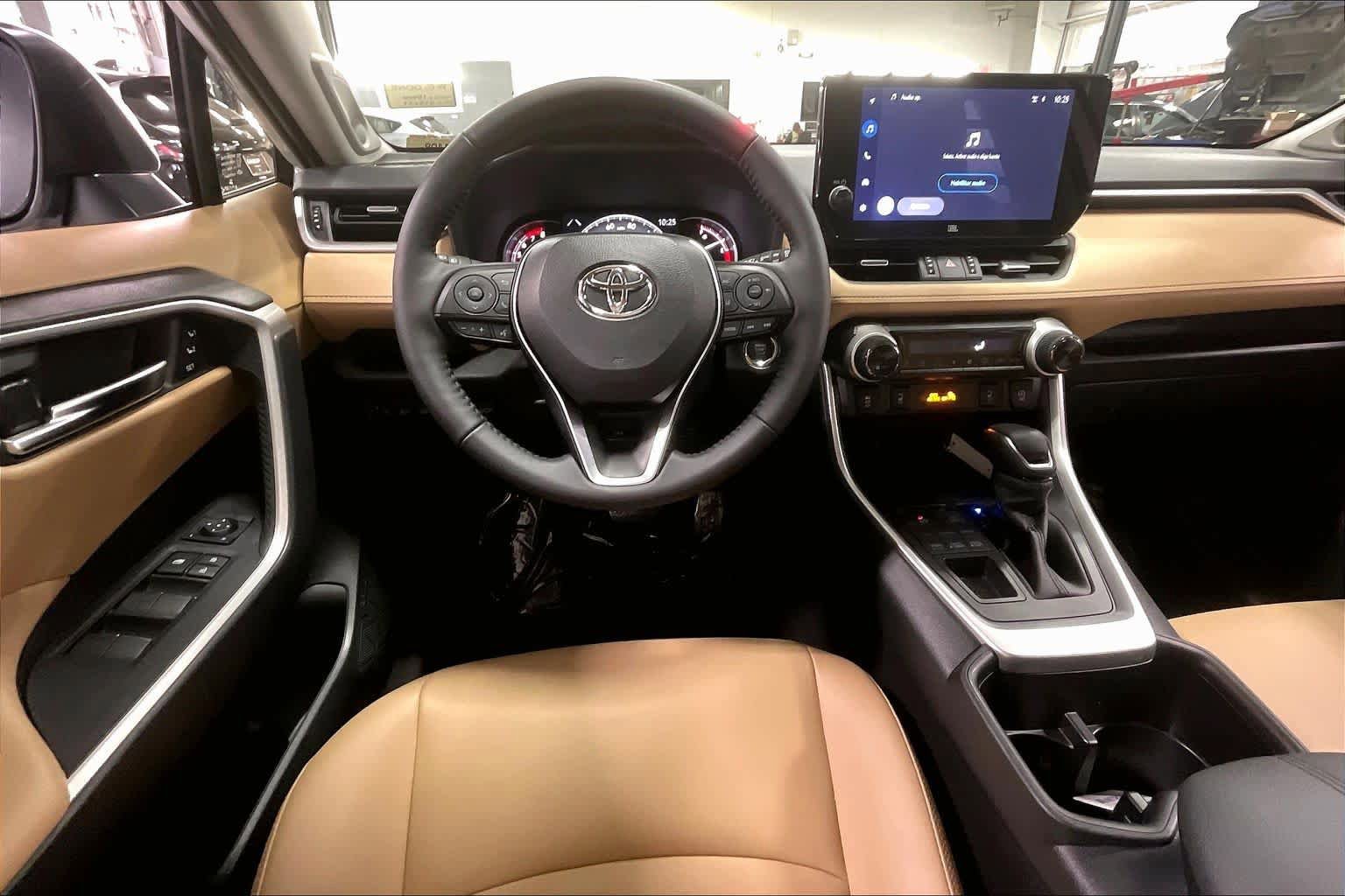 Used 2025 Toyota RAV4 XLE Premium AWD/4WD image 6