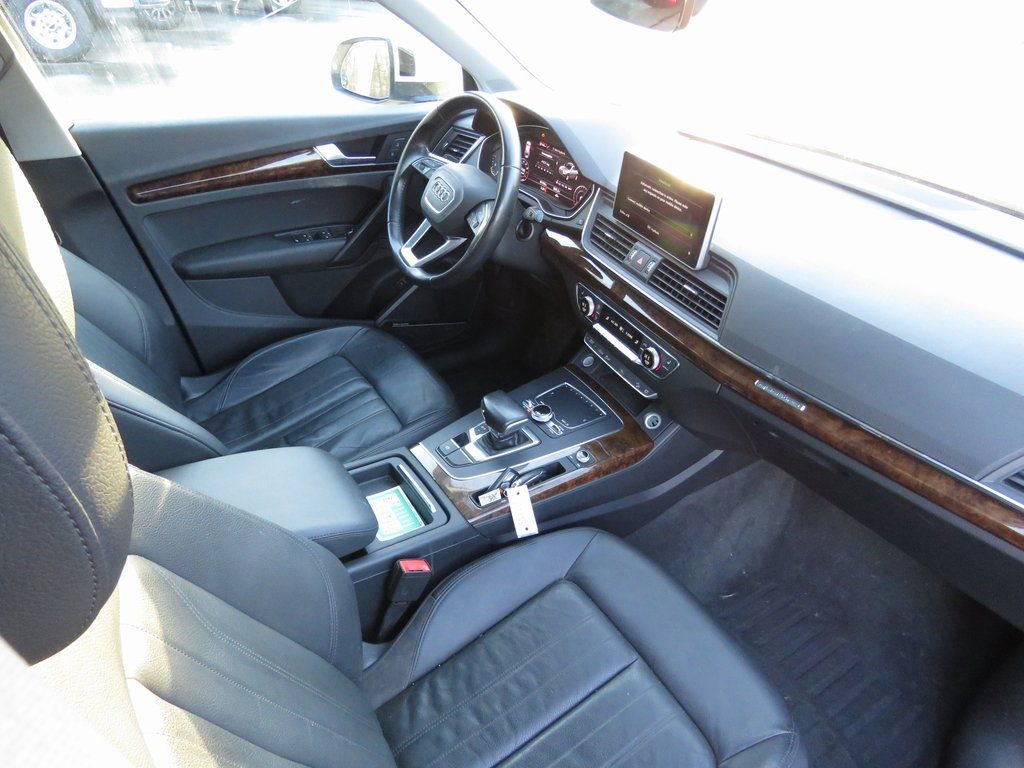 Used 2018 Audi Q5 2.0T Premium Plus w/ Premium Plus Package image 12