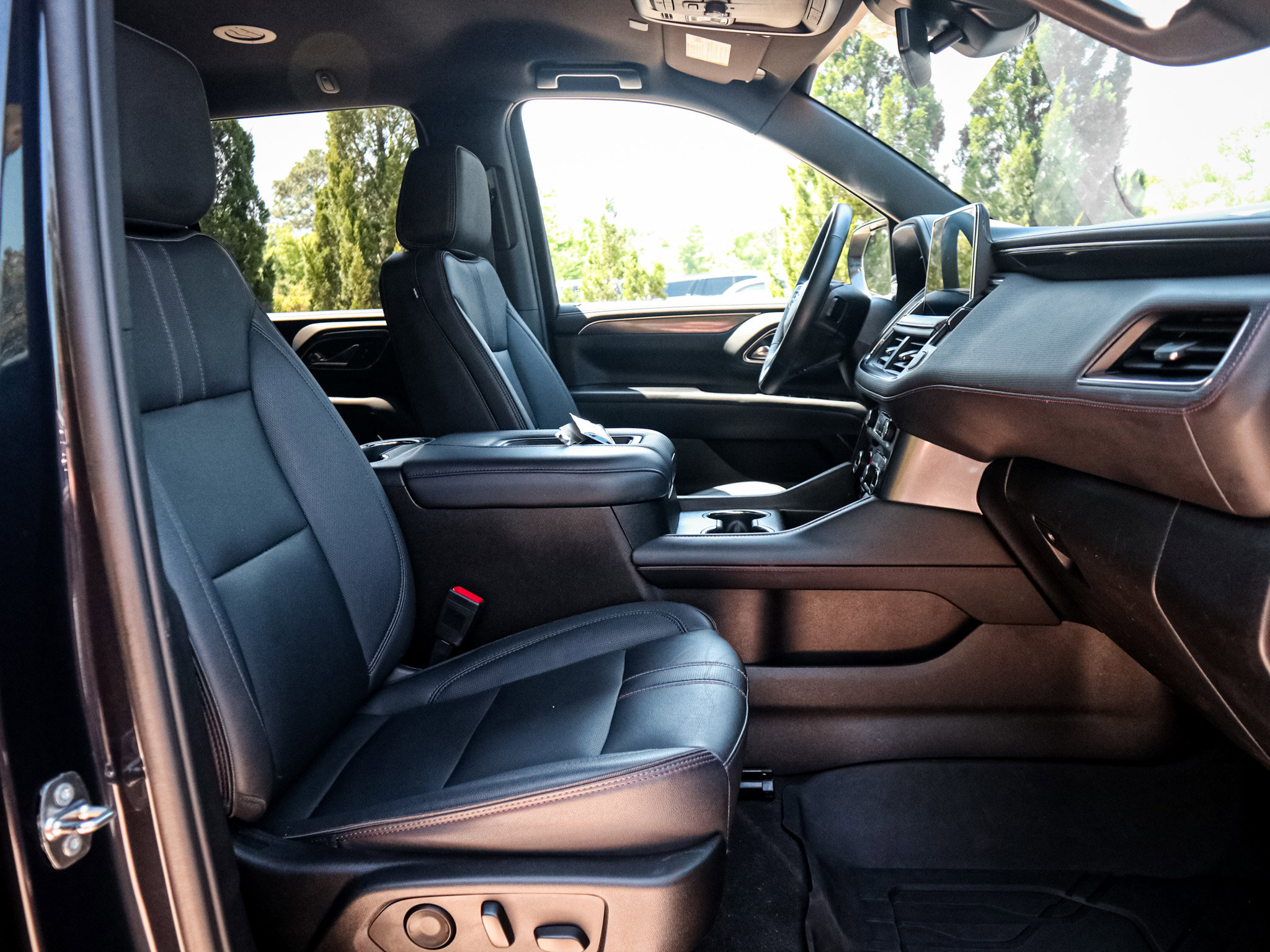 Used 2023 Chevrolet Tahoe RST w/ Luxury Package image 33