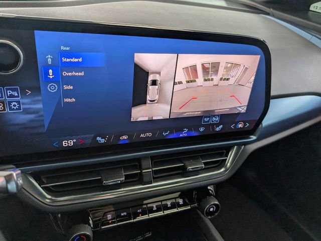 Certified 2025 Chevrolet Equinox EV LT w/ Convenience Package image 19