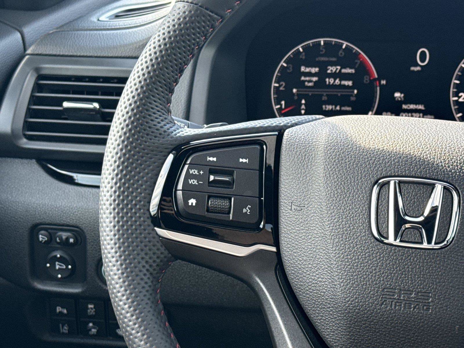Used 2026 Honda Ridgeline Black Edition image 25