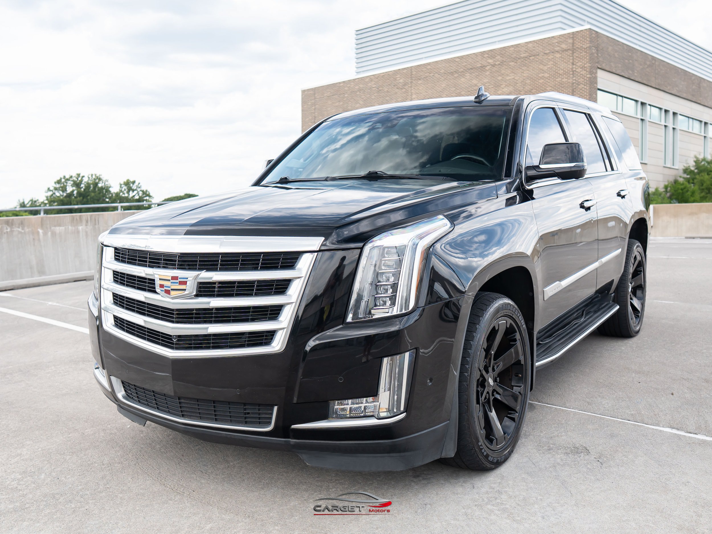 Used 2020 Cadillac Escalade Luxury AWD/4WD image 3