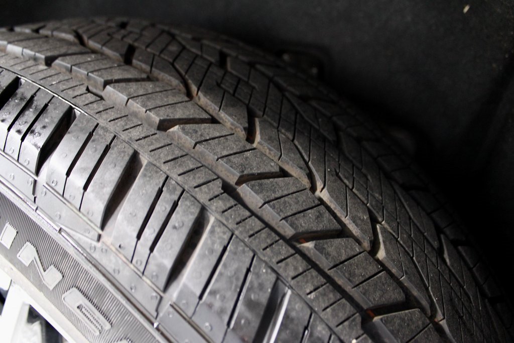 Used 2024 Chevrolet Traverse RS image 20