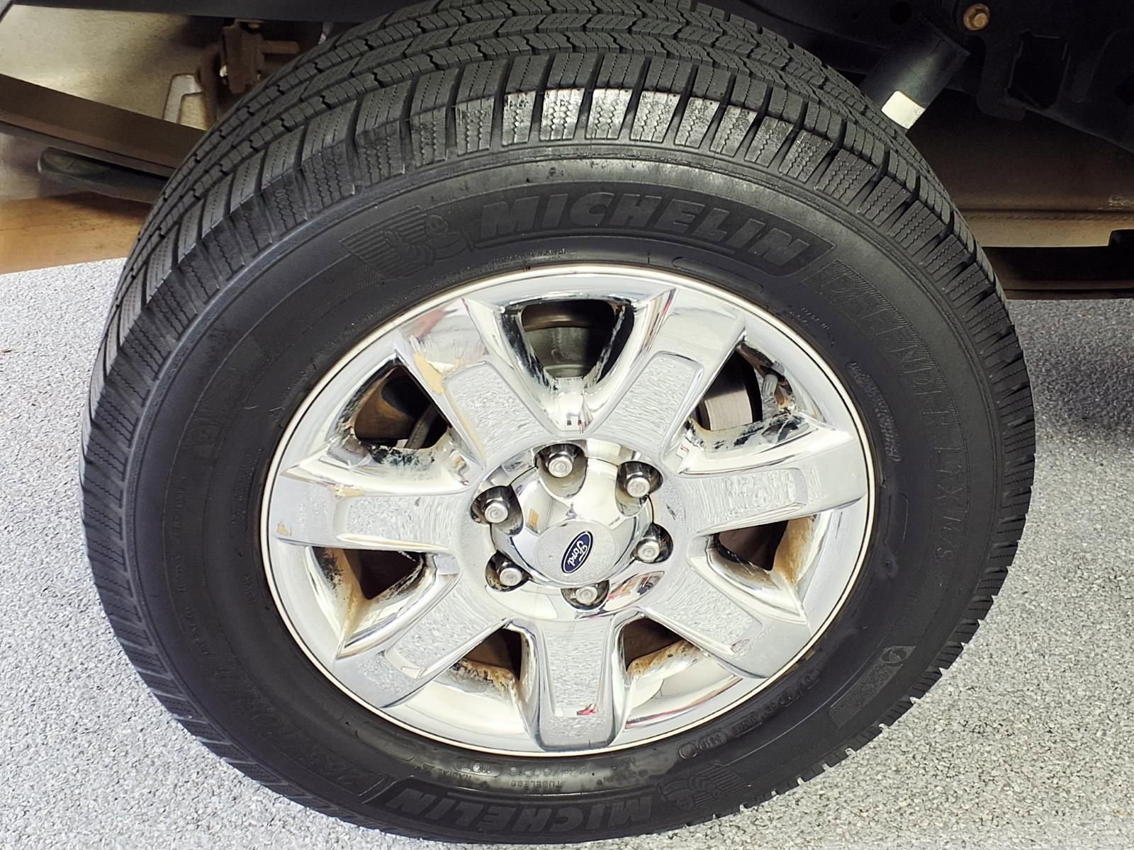 Used 2014 Ford F150 XLT w/ XLT Chrome Package RWD image 5