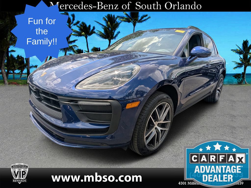 Used 2025 Porsche Macan AWD/4WD image 18