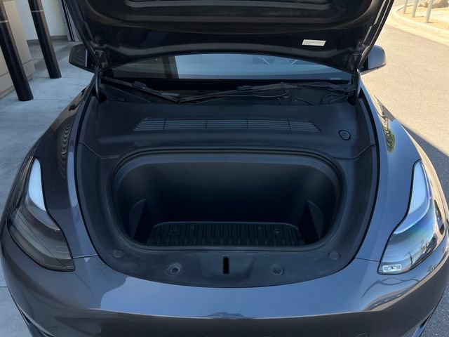 Used 2023 Tesla Model Y Long Range AWD/4WD image 25