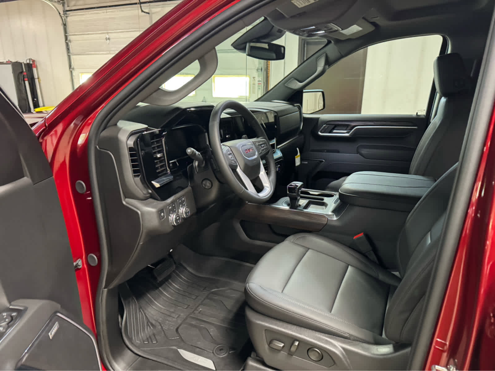 New 2026 GMC Sierra 1500 SLT w/ SLT Premium Plus Package image 14