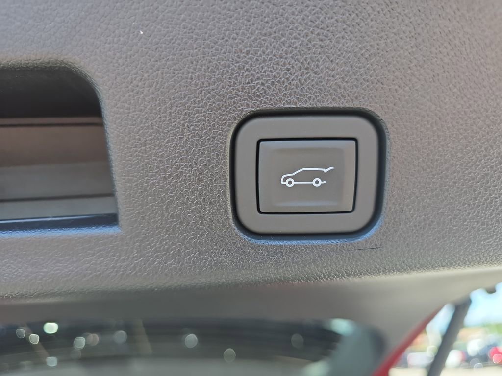 New 2026 Chevrolet Traverse Z71 w/ Driver Confidence Package AWD/4WD image 14