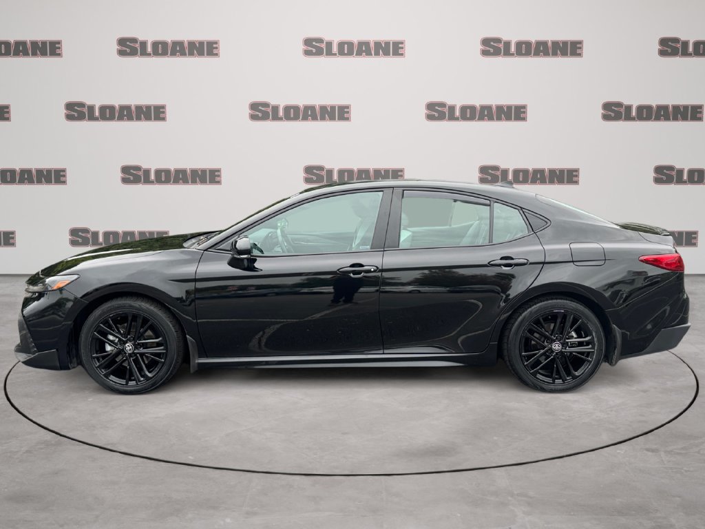Used 2026 Toyota Camry SE FWD image 2