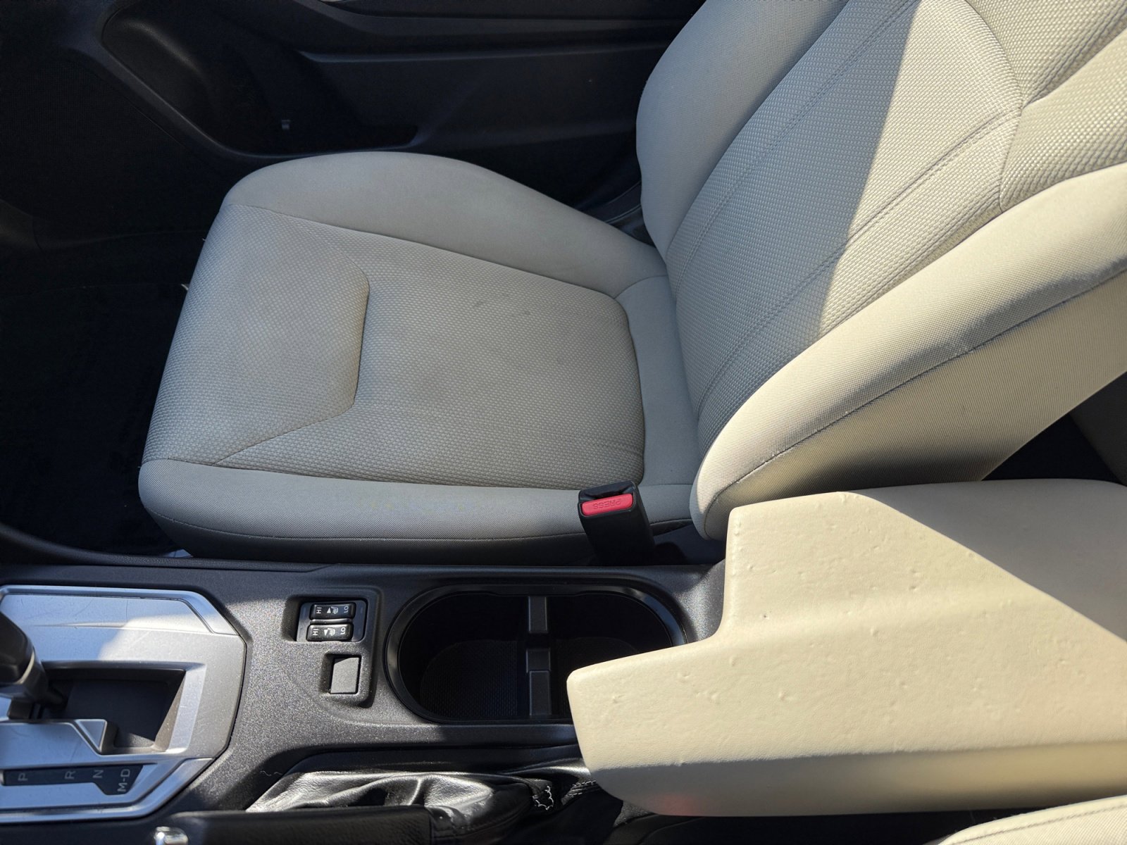 Used 2017 Subaru Impreza 2.0i Premium image 14