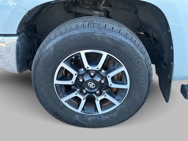 Used 2018 Toyota Tundra SR5 w/ TRD Off Road Package image 20