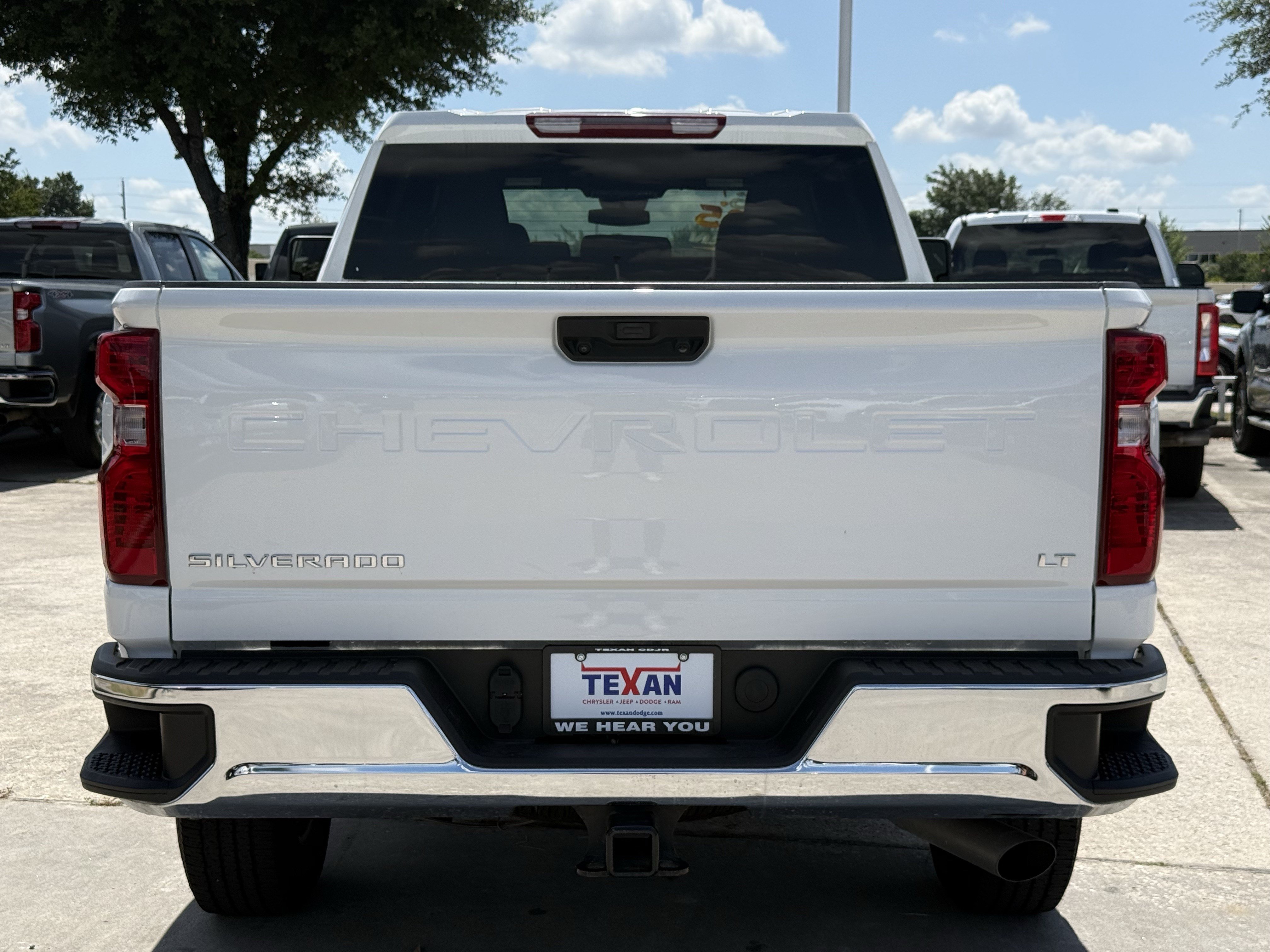 Used 2025 Chevrolet Silverado 2500 LT w/ Convenience Package AWD/4WD image 6