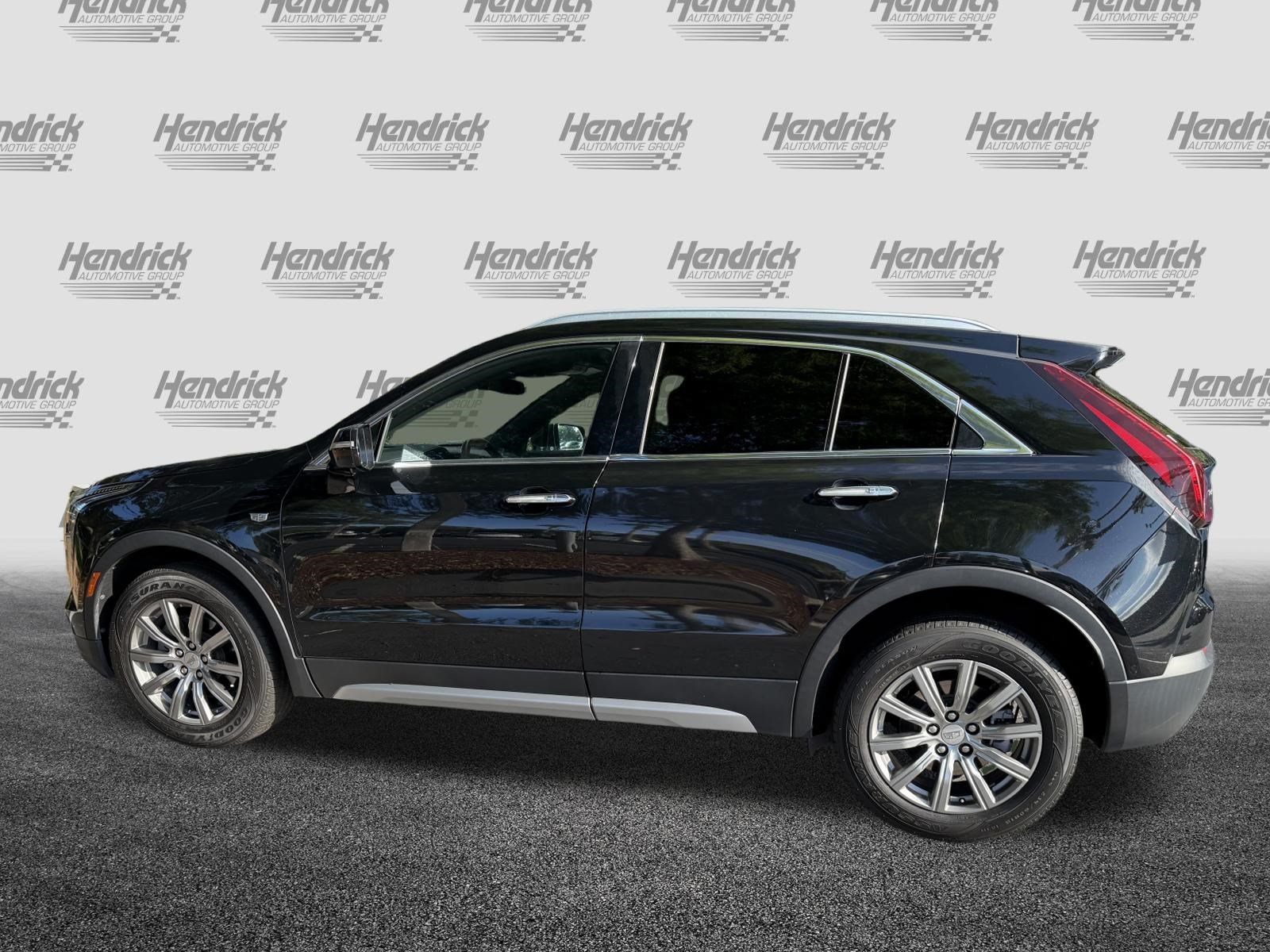 Used 2021 Cadillac XT4 Premium Luxury AWD/4WD image 6