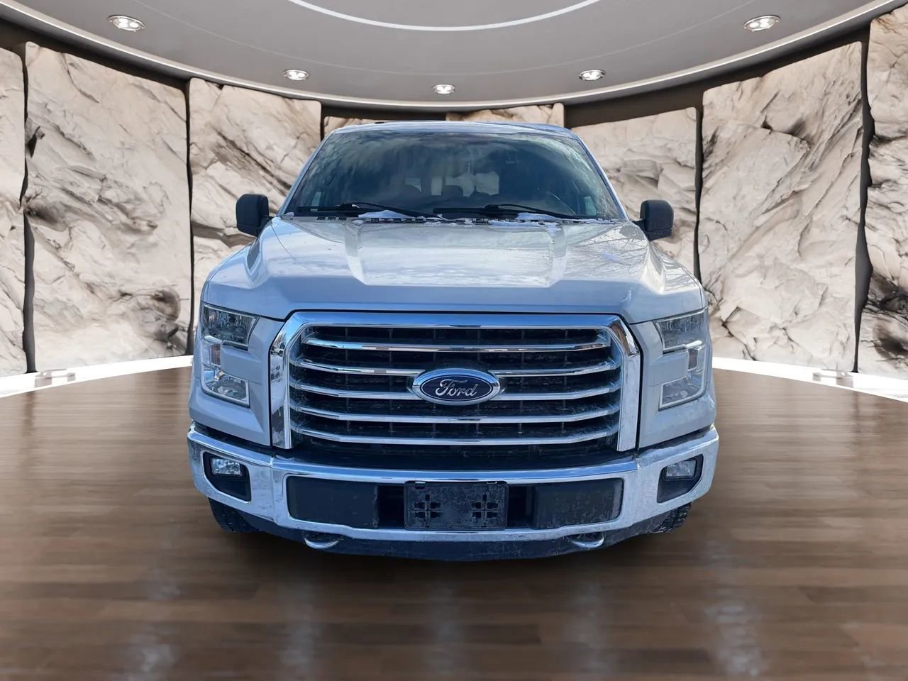 Used 2016 Ford F150 XLT w/ Equipment Group 302A Luxury image 11