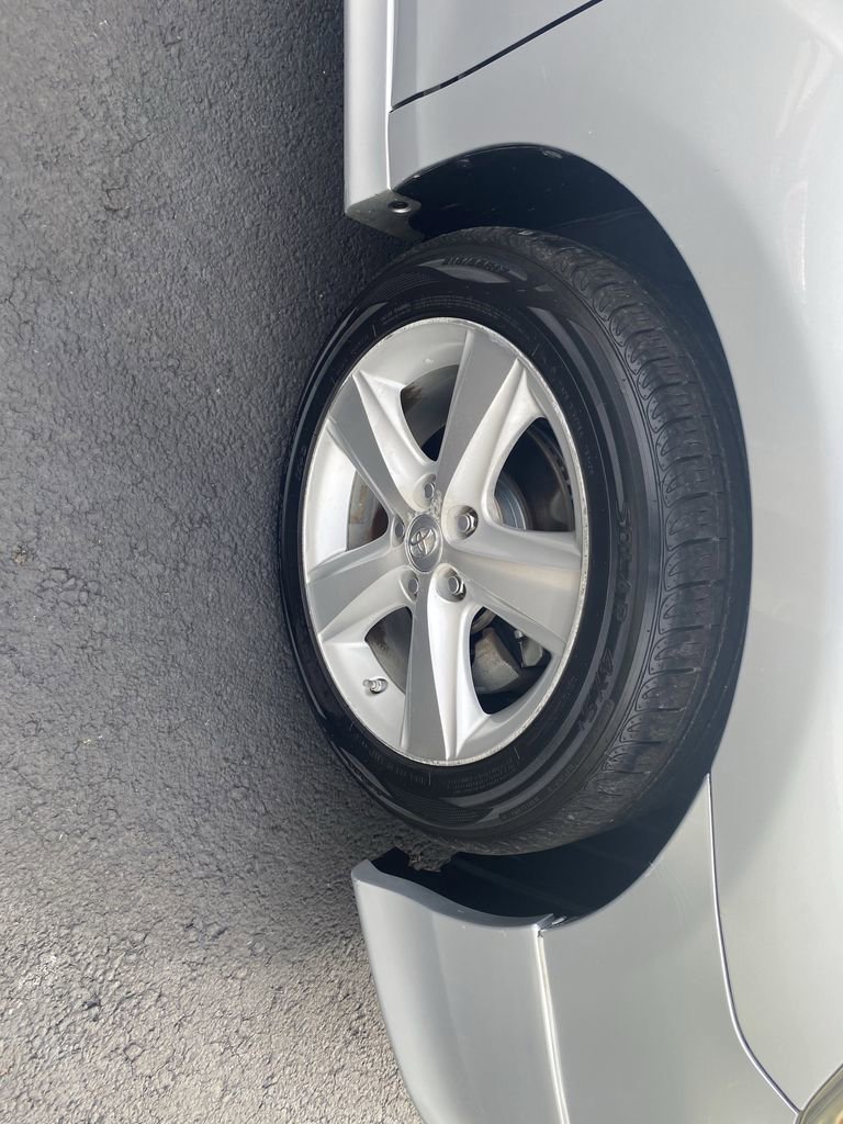 Used 2011 Toyota Camry SE w/ SE Extra-Value Pkg #1 FWD image 27